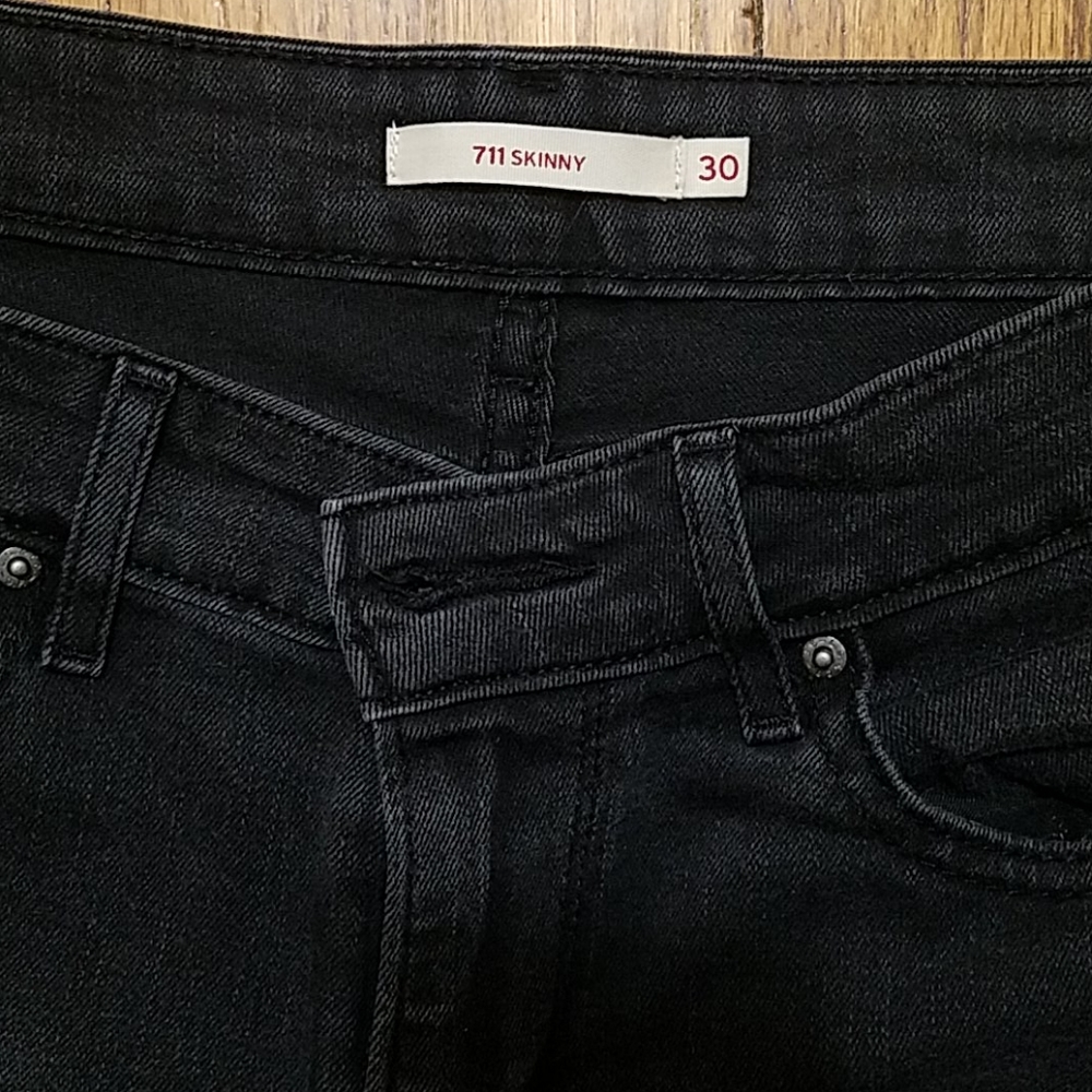 Women's Levis 711 Skinny Jean - Picture 4 of 4
